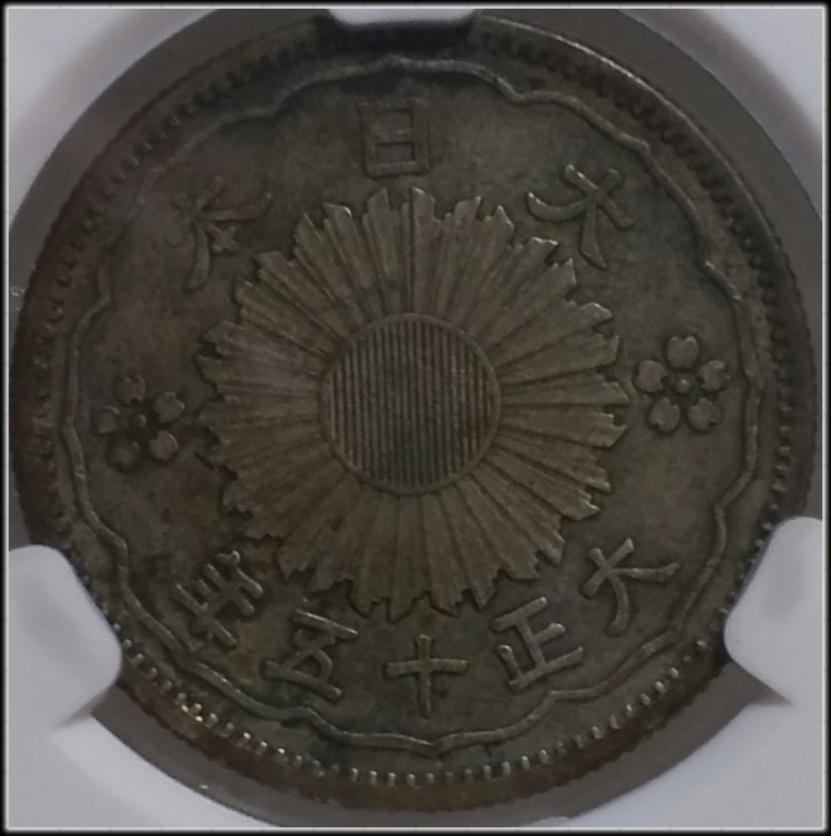 【三亿体育官网】《东京喰种》雾岛董香爆发赫子手办 双目赤红超